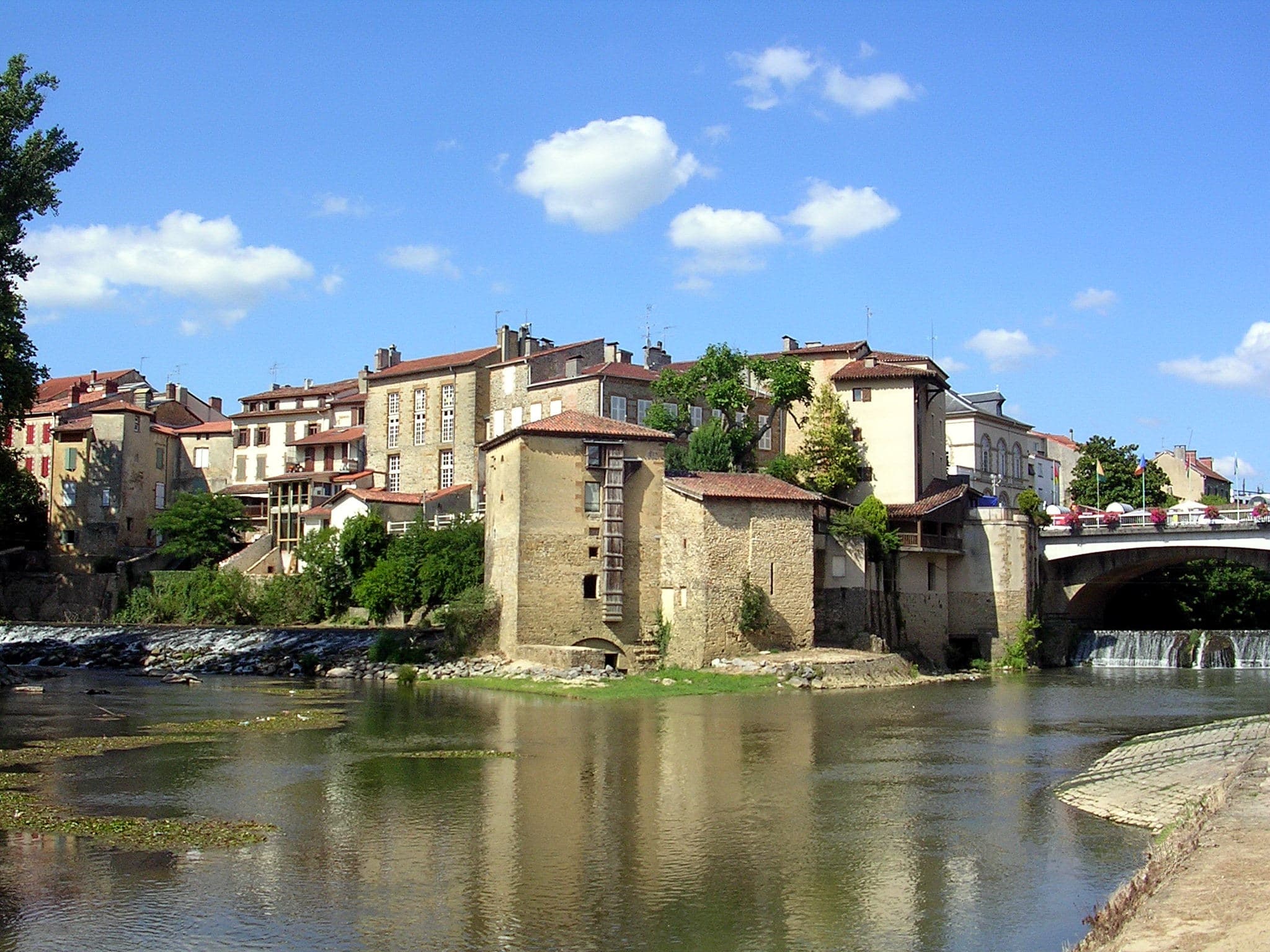Image illustrating Mont-de-Marsan