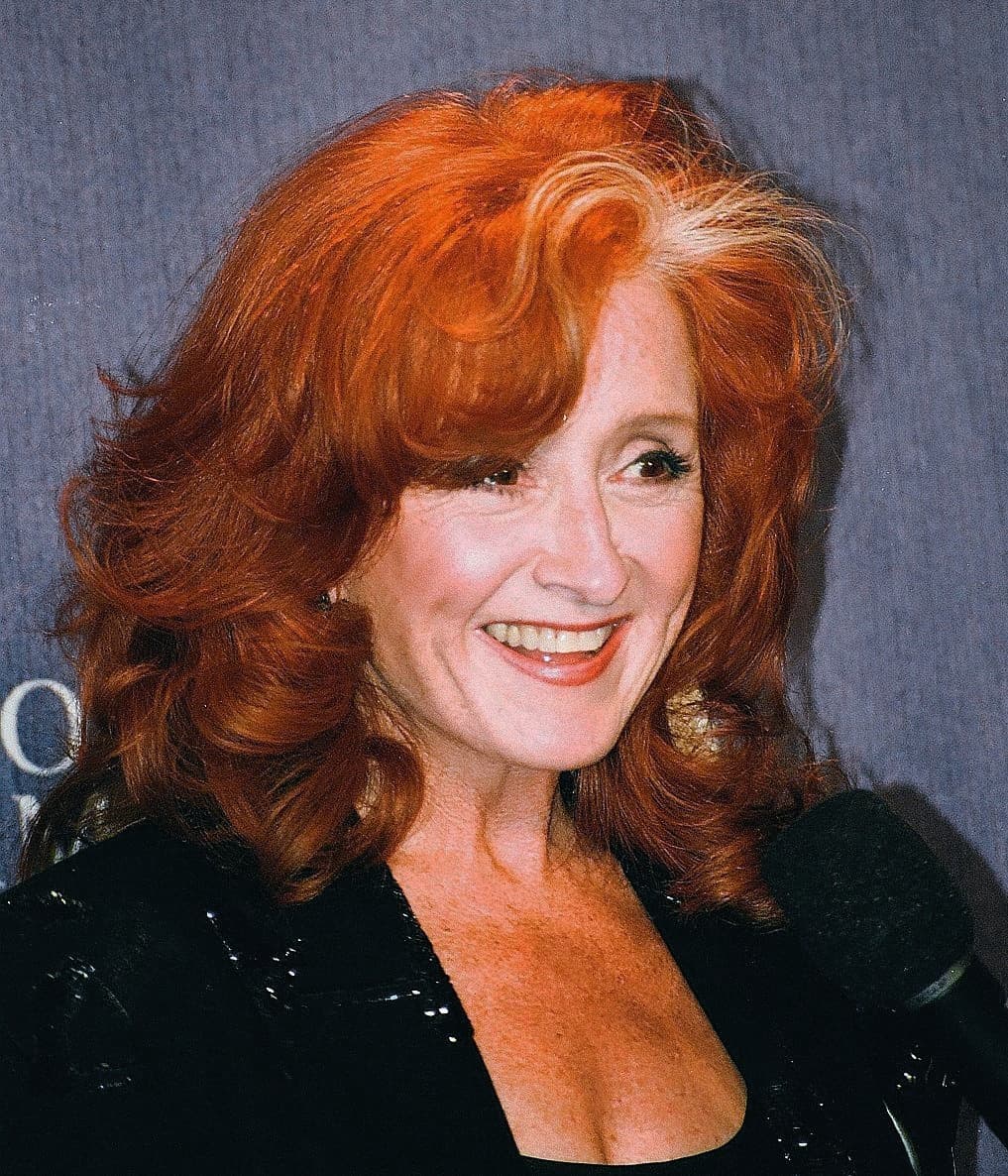 Image illustrating Bonnie Raitt