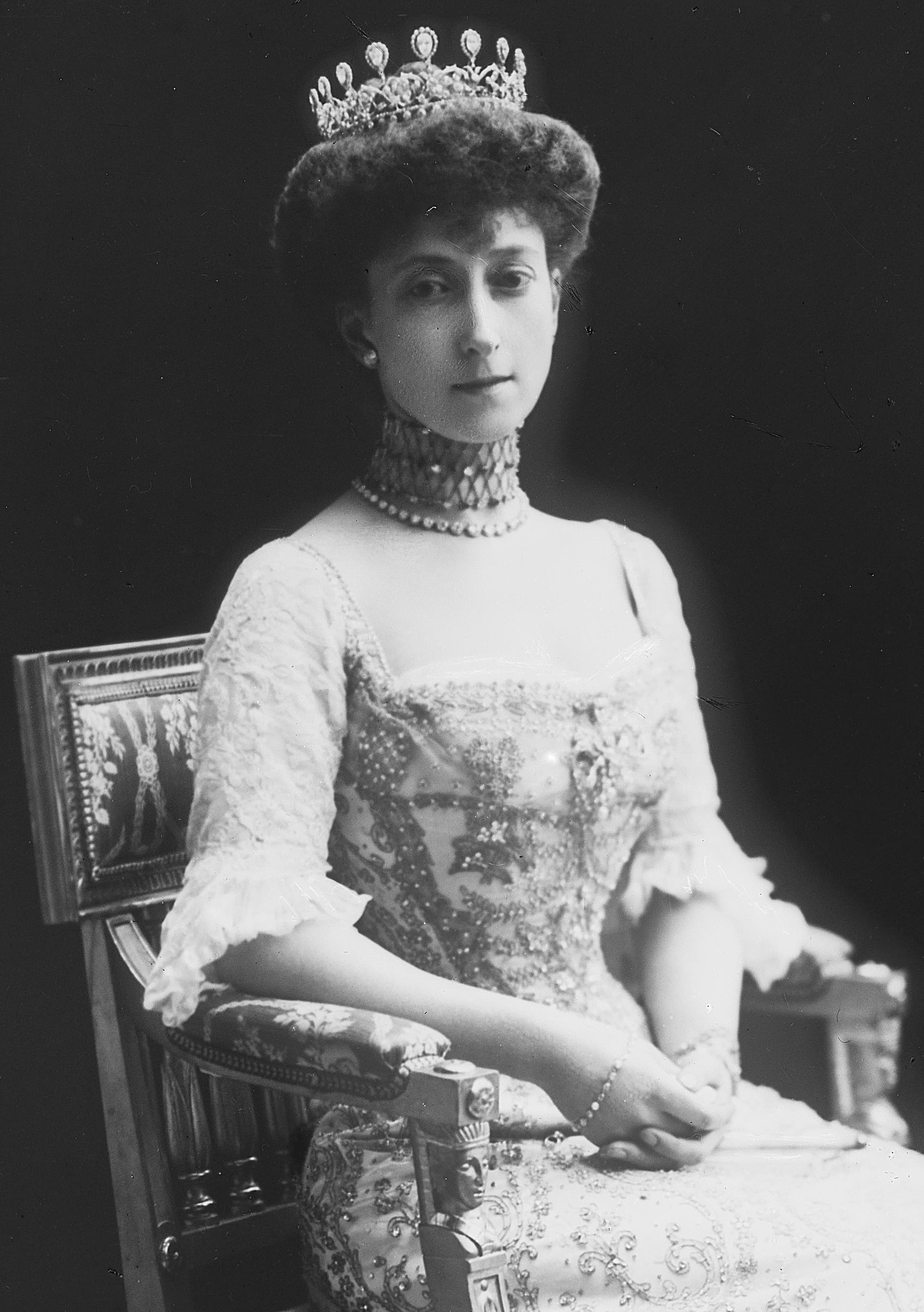 Image illustrating Maud of Wales