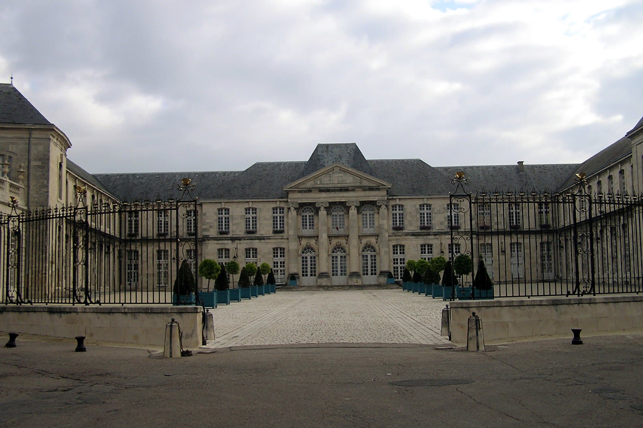 Image illustrating Commercy