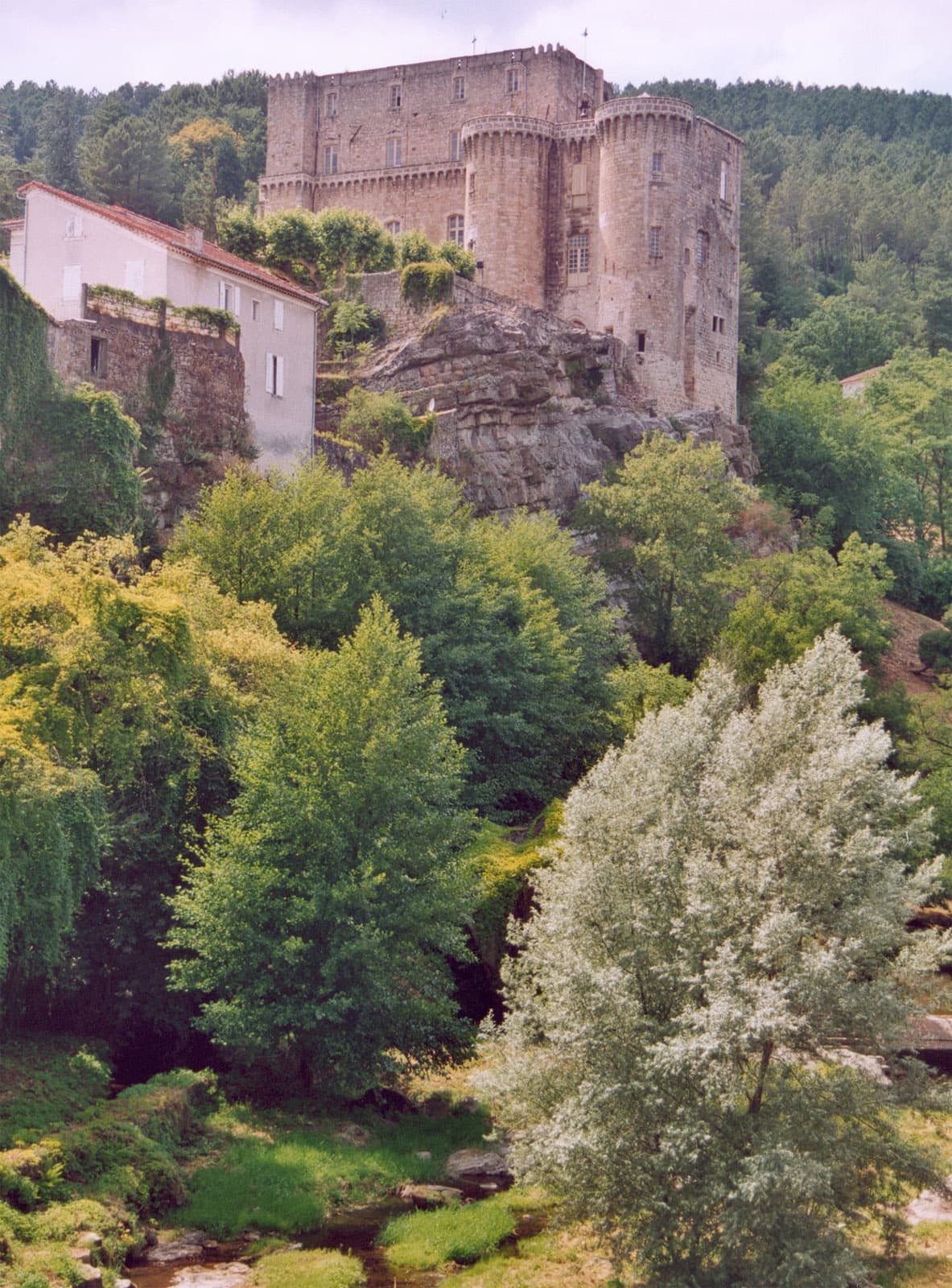 Image illustrating Largentière
