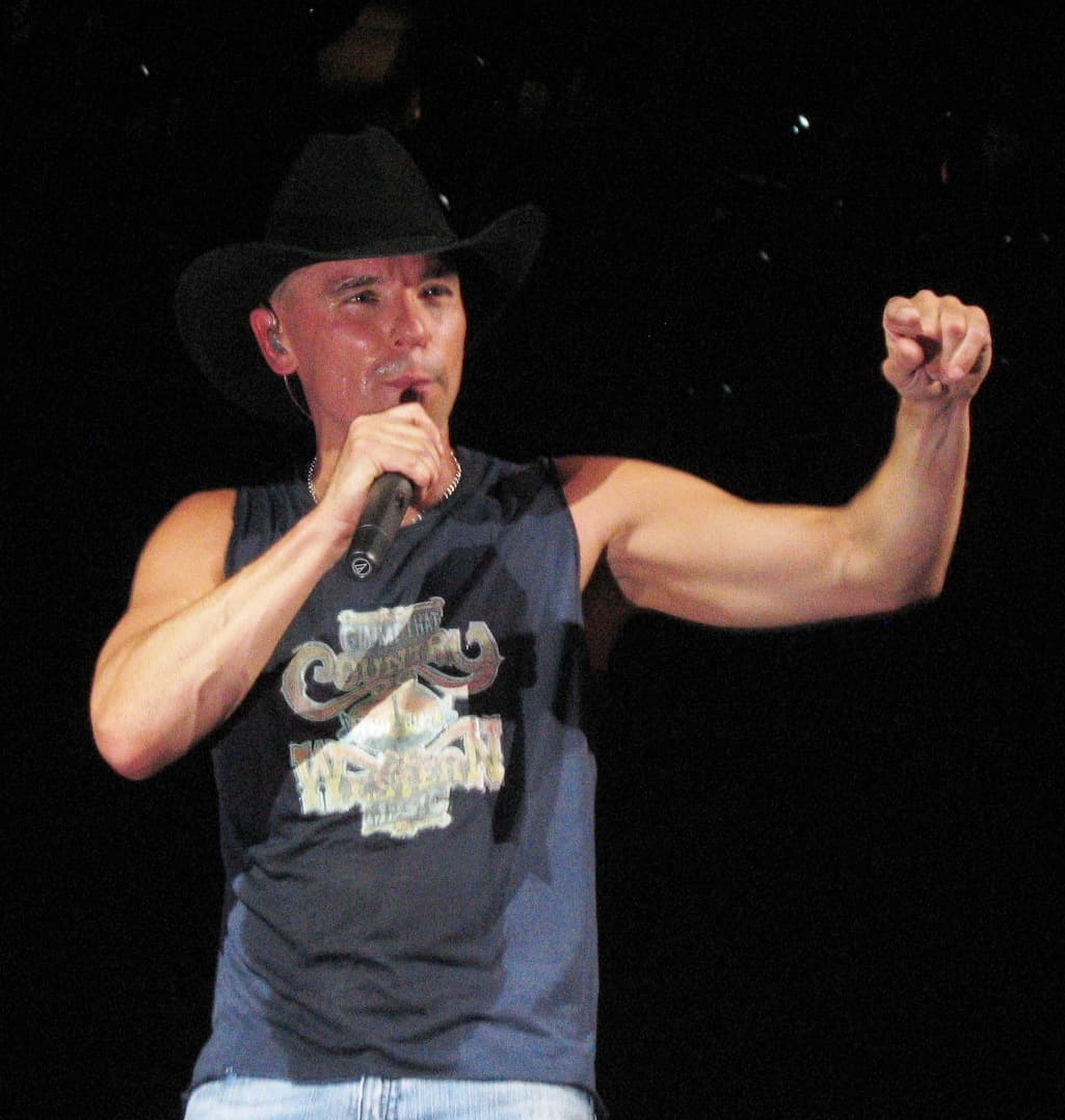 Image illustrating Kenny Chesney